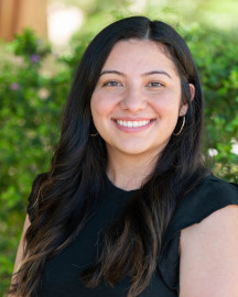 Headshot of Alexis Salas
